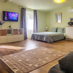 Mi Casa Vendeghaz - Эгер